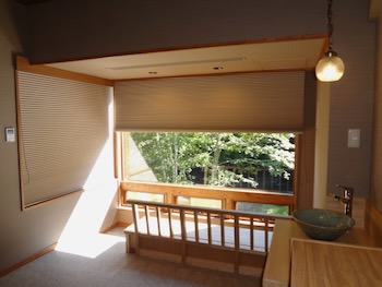 宿泊施設におけるブラインド採用イメージ